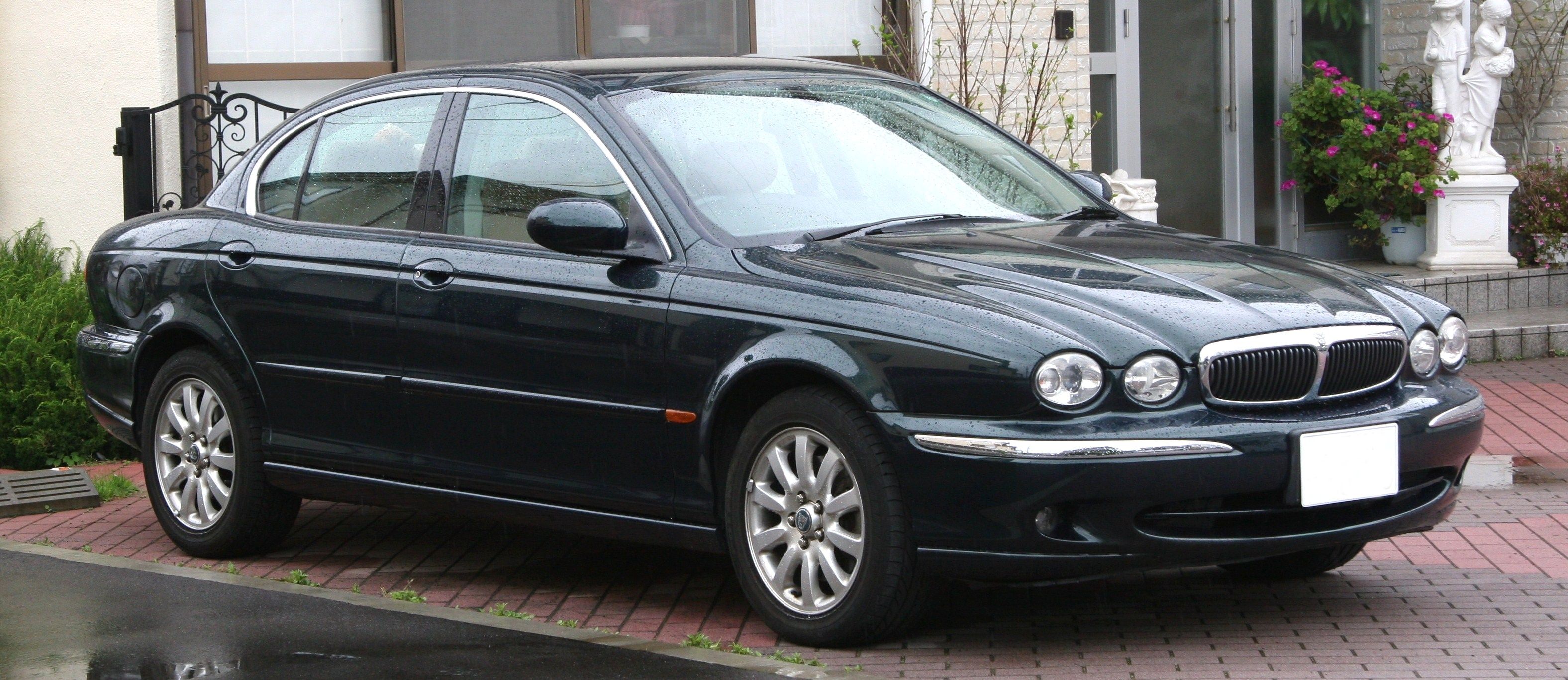 Jaguar X-Type Series: Affordable Entry-Level Luxury Sedan