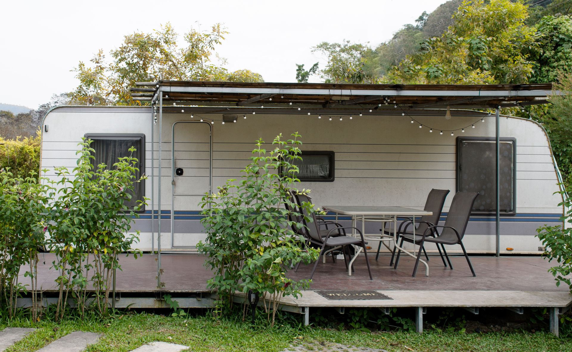 A Complete Guide to Buying an RV on a Budget