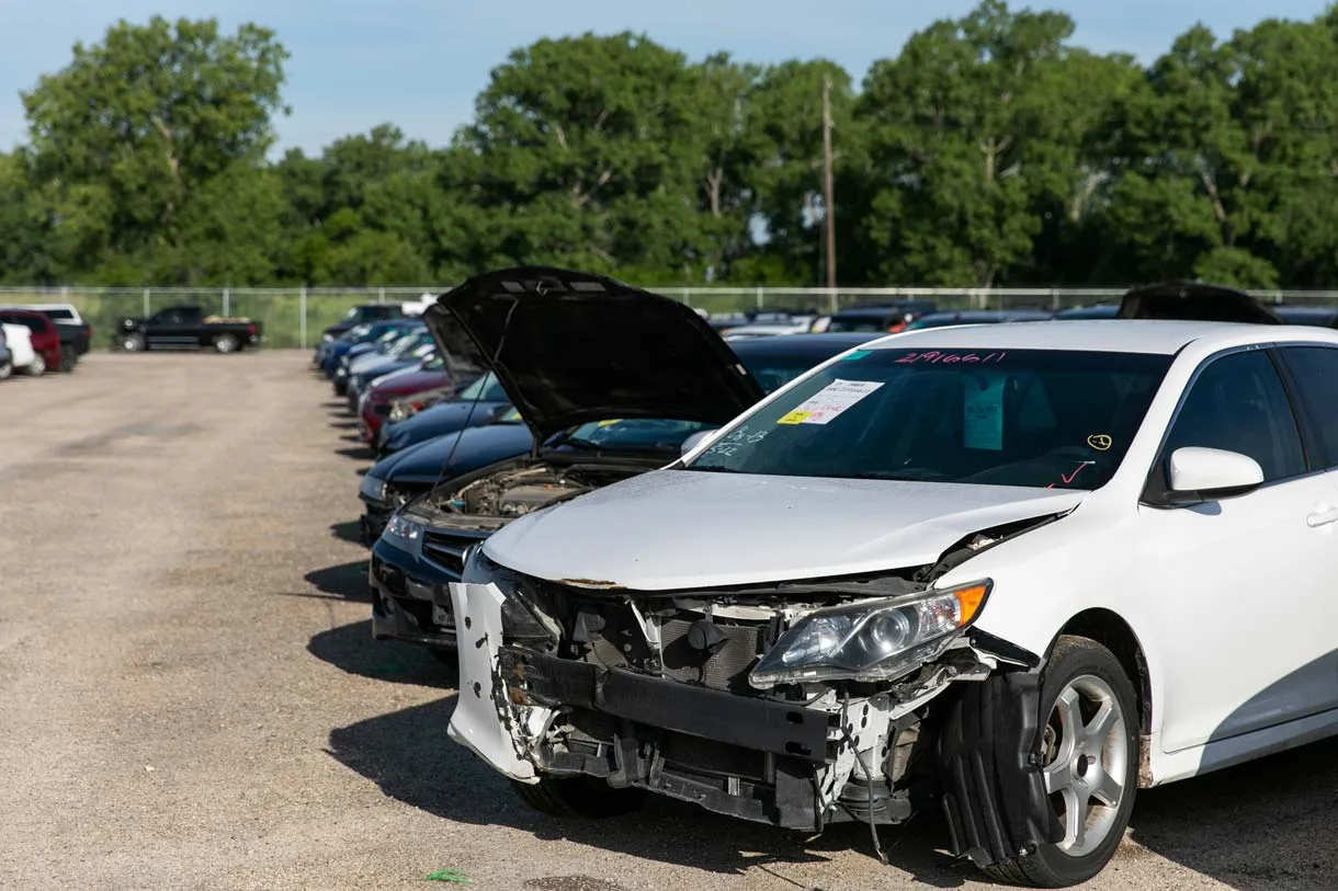 What Is IAAI (Insurance Auto Auctions)? The Complete Guide to Buying, Selling & Bidding on Salvage and Clean Title Vehicles