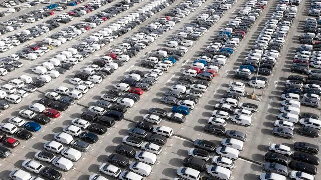 What Is ACV Auctions? The Complete Guide to How ACV Works for Dealers, Buyers & Sellers